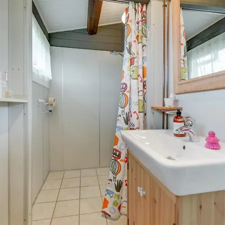 Holiday home Ylvie - 150m From The Sea In Funen By Interhome Frorup