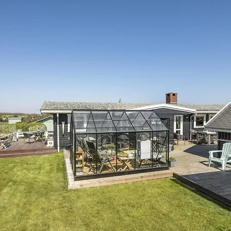 Holiday home Ylvie - 150m From The Sea In Funen By Interhome Frorup